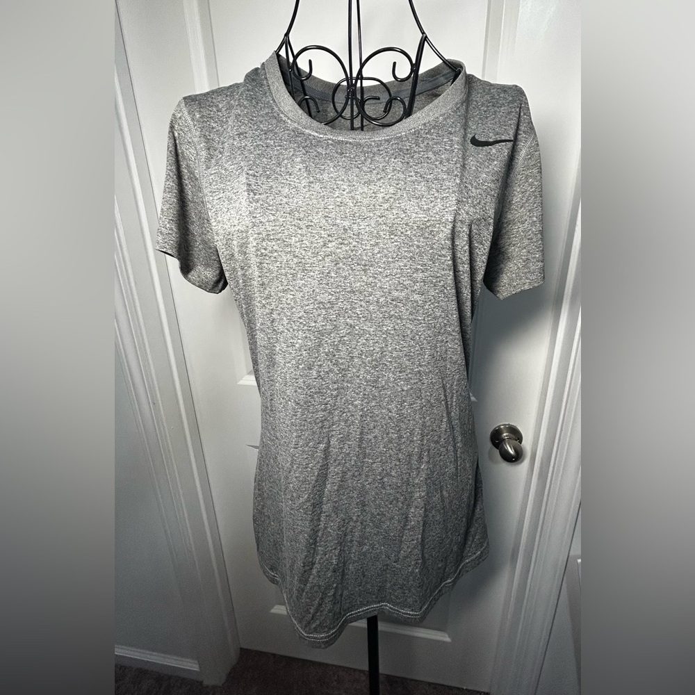 Nike Gray‎ Short Sleeve Women's Tee